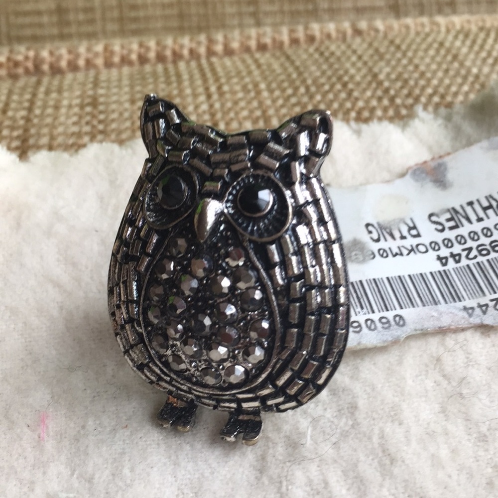 Silver/rhinestone adjustable OWL ring